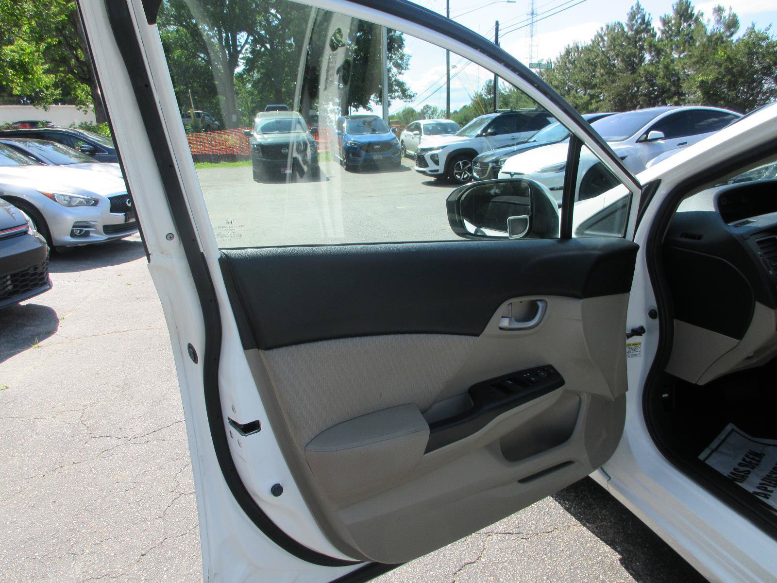 Used 2015 Honda Civic LX image 10