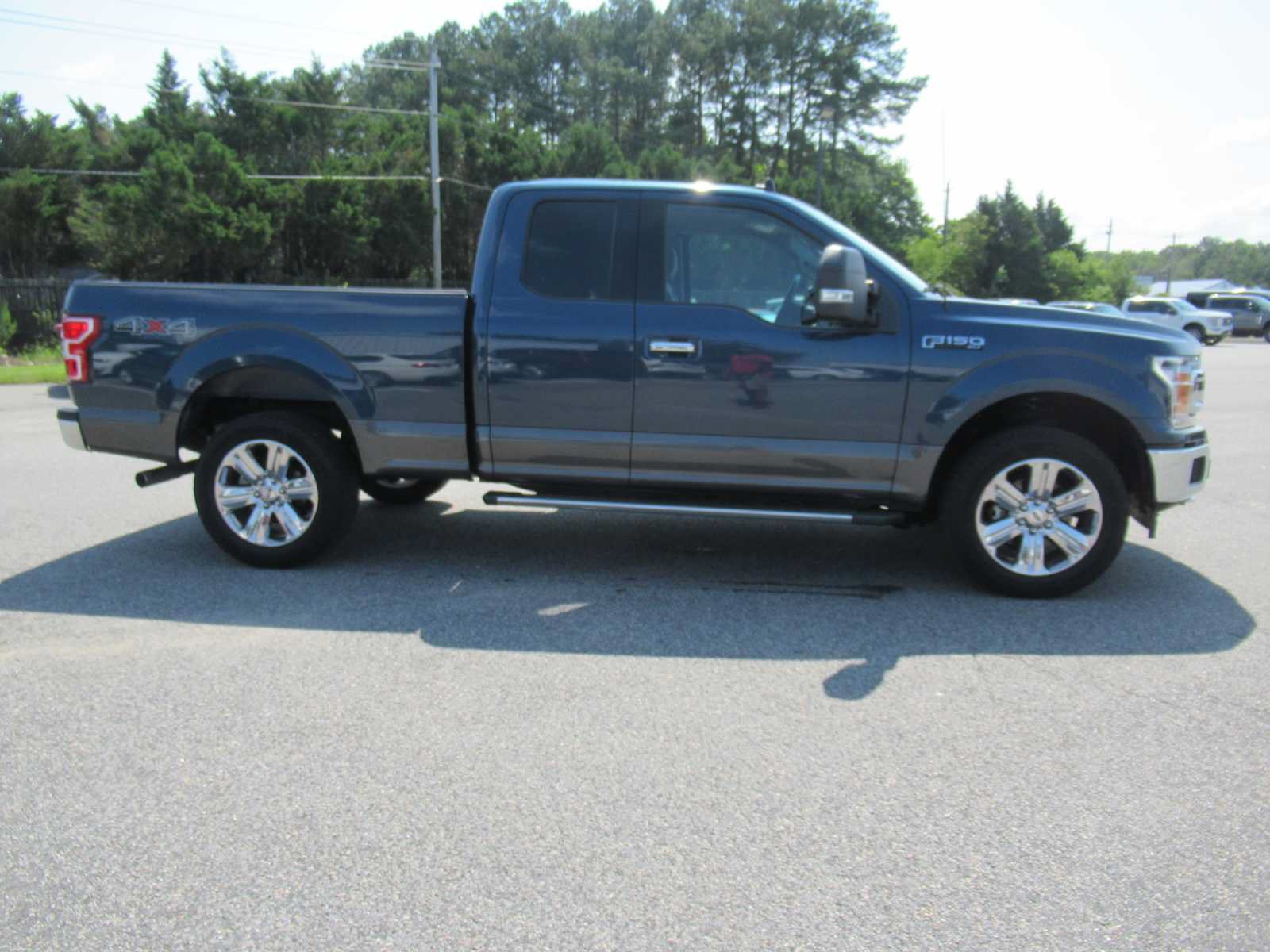 Used 2020 Ford F150 XLT w/ Equipment Group 302A Luxury AWD/4WD image 4