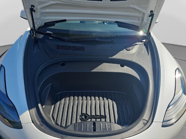 Used 2022 Tesla Model 3 Long Range AWD/4WD image 31