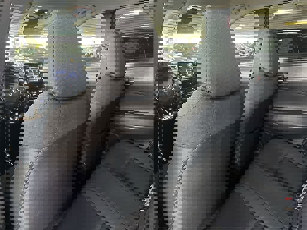 Used 2022 Toyota Corolla Cross LE image 23