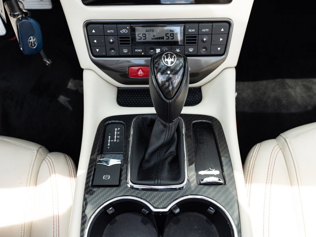 Used 2017 Maserati GranTurismo Convertible RWD image 39