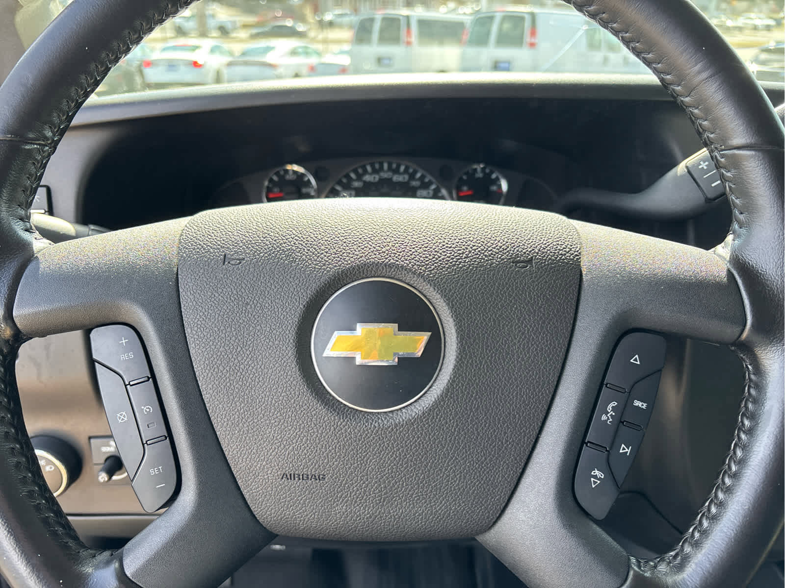 Used 2021 Chevrolet Express 3500 w/ Driver Convenience Package image 12