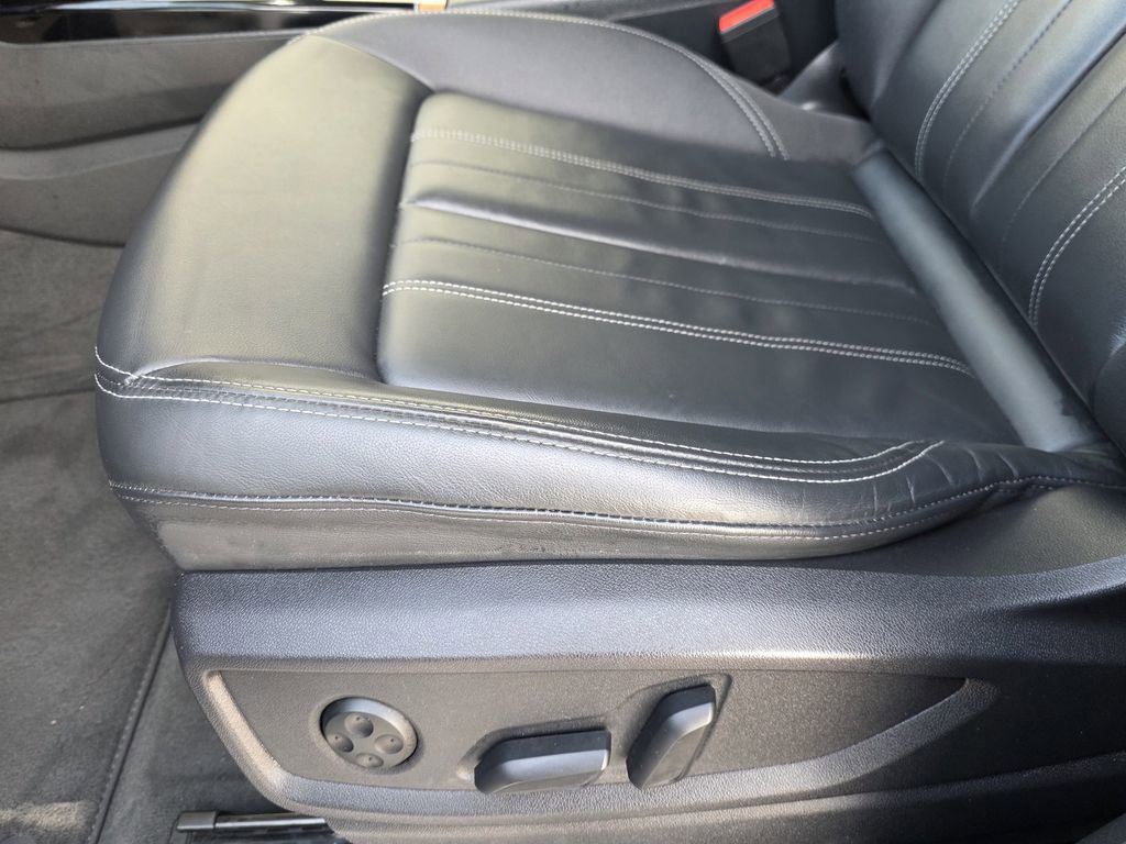 Used 2023 Audi Q5 2.0T Premium w/ Convenience Package AWD/4WD image 17