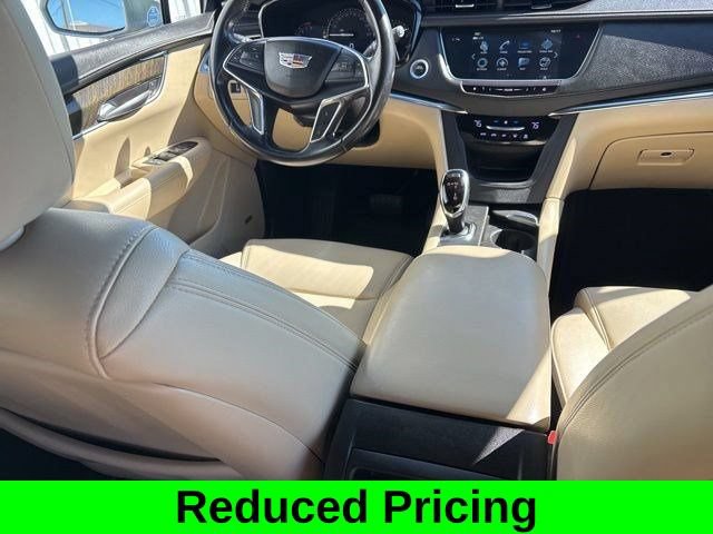 Used 2019 Cadillac XT5 FWD image 36
