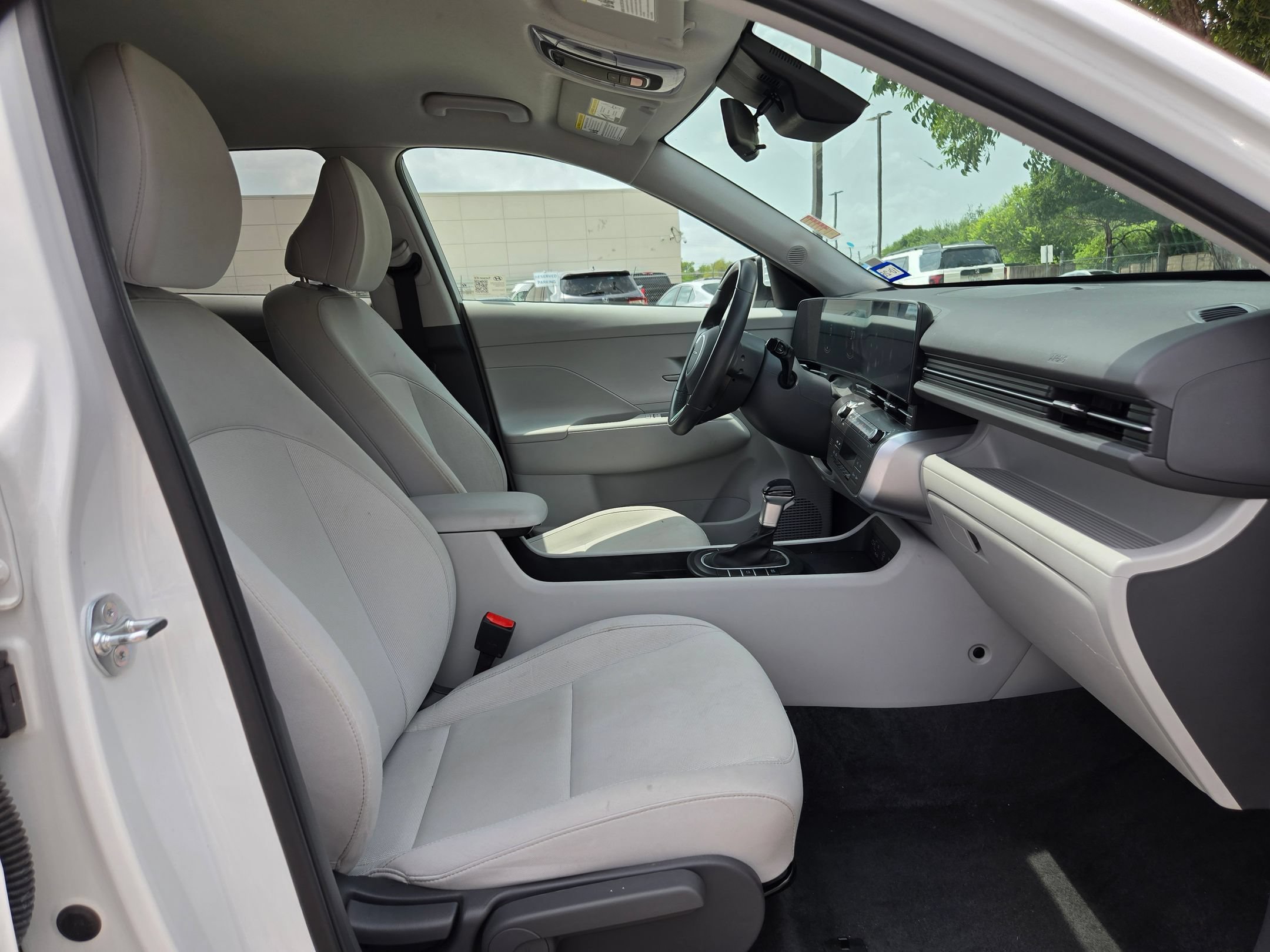 Used 2025 Hyundai Kona SEL FWD image 27