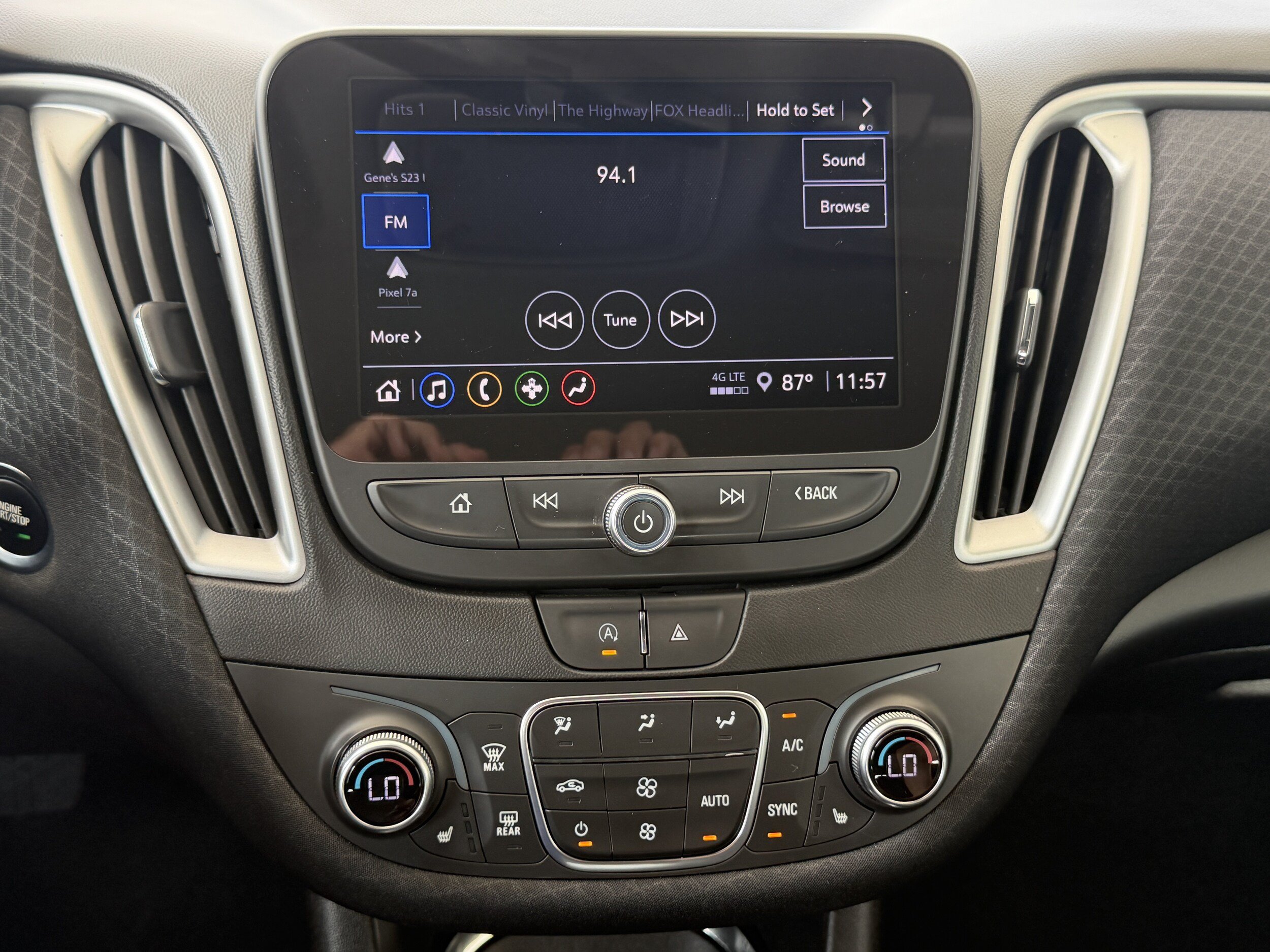 Used 2024 Chevrolet Malibu LT FWD image 22