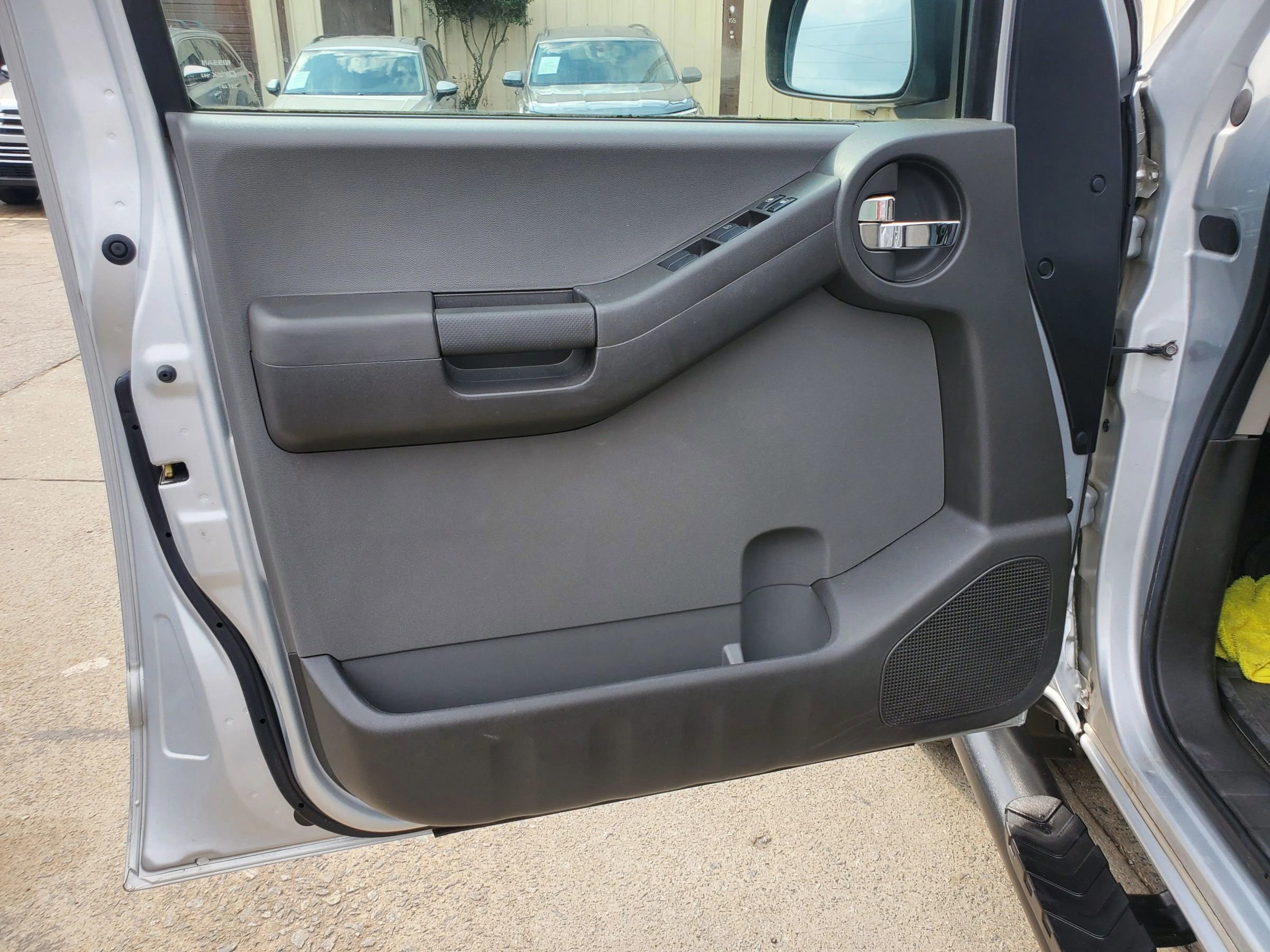 Used 2006 Nissan Xterra S w/ (K92) Protection Pkg image 17