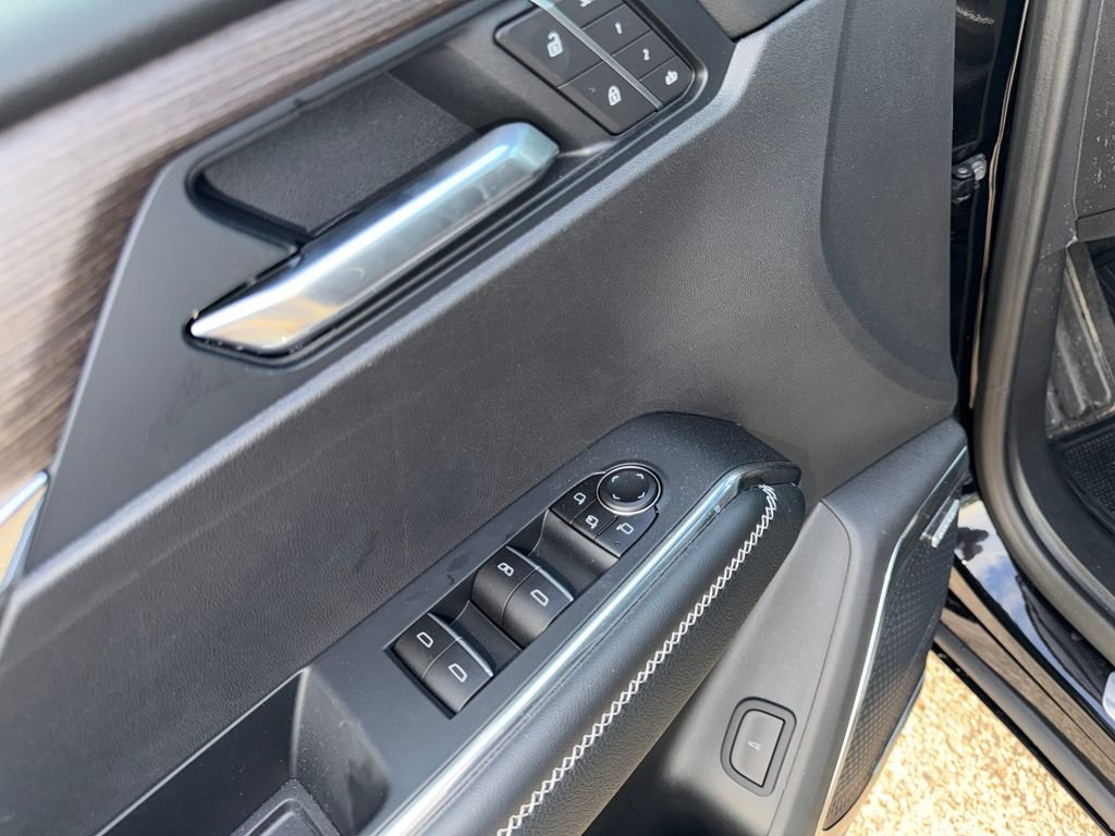 Certified 2026 GMC Acadia Denali w/ Super Cruise Package FWD image 16