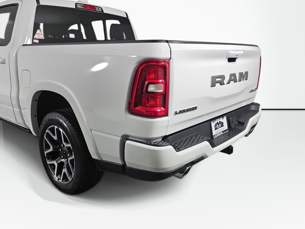 New 2026 RAM 1500 Laramie w/ Laramie Preferred Package AWD/4WD image 16