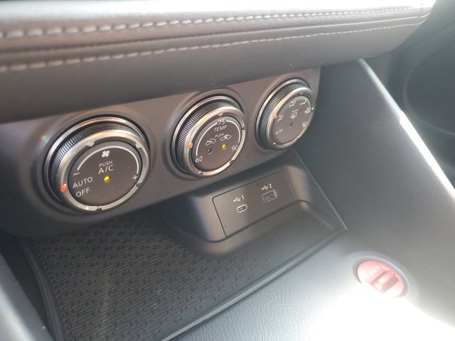 Certified 2024 Nissan Z Performance w/ Floor Mat Package RWD image 18