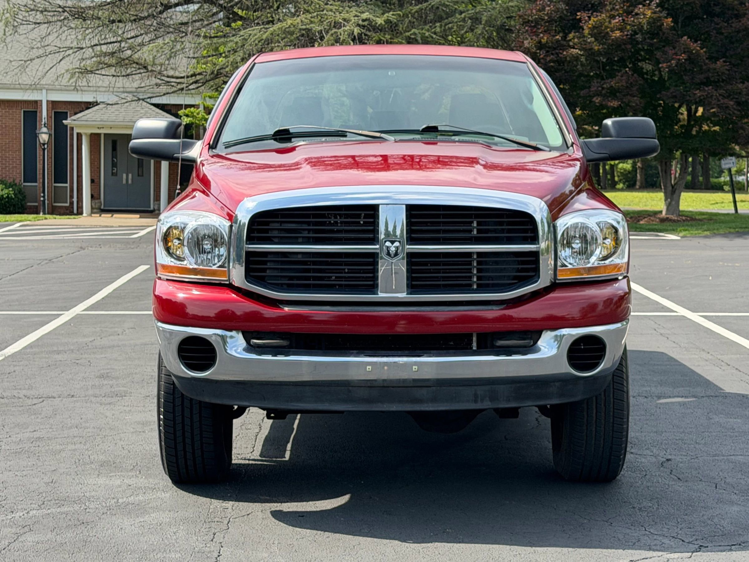 Used 2006 Dodge Ram 2500 Truck SLT AWD/4WD image 3