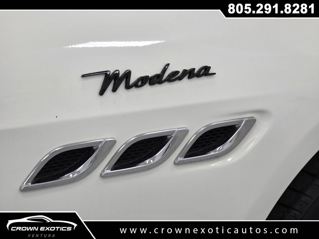 Used 2022 Maserati Quattroporte Modena image 13