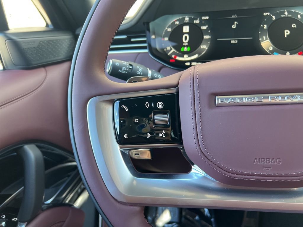New 2025 Land Rover Range Rover Autobiography AWD/4WD image 19