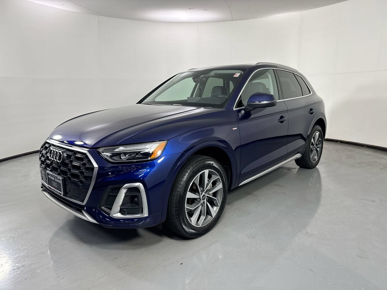 Used 2023 Audi Q5 2.0T Premium Plus w/ Premium Plus Package AWD/4WD image 10