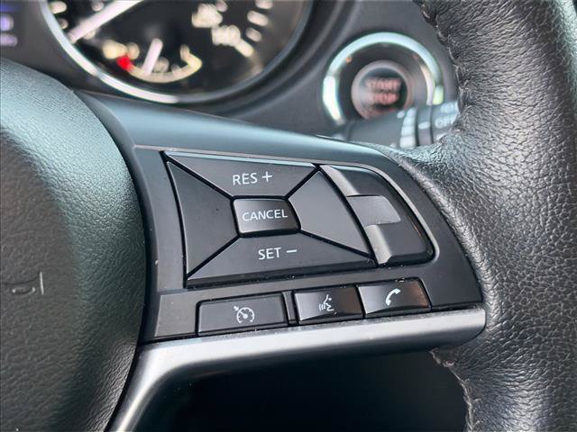Used 2020 Nissan Rogue SV FWD image 25