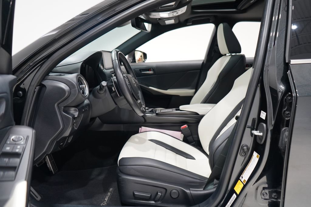 Used 2022 Lexus IS 350 F Sport w/ Accessory Package image 17