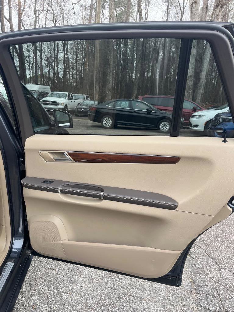 Used 2012 Mercedes-Benz R 350 R350 image 31