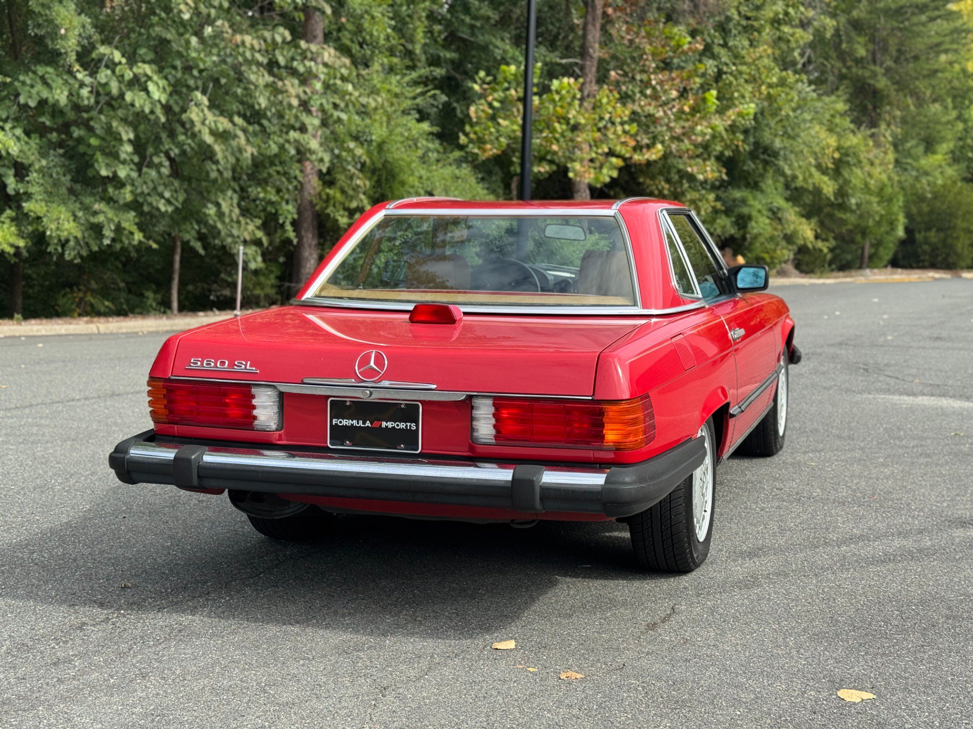 Used 1987 Mercedes-Benz 560 SL image 11