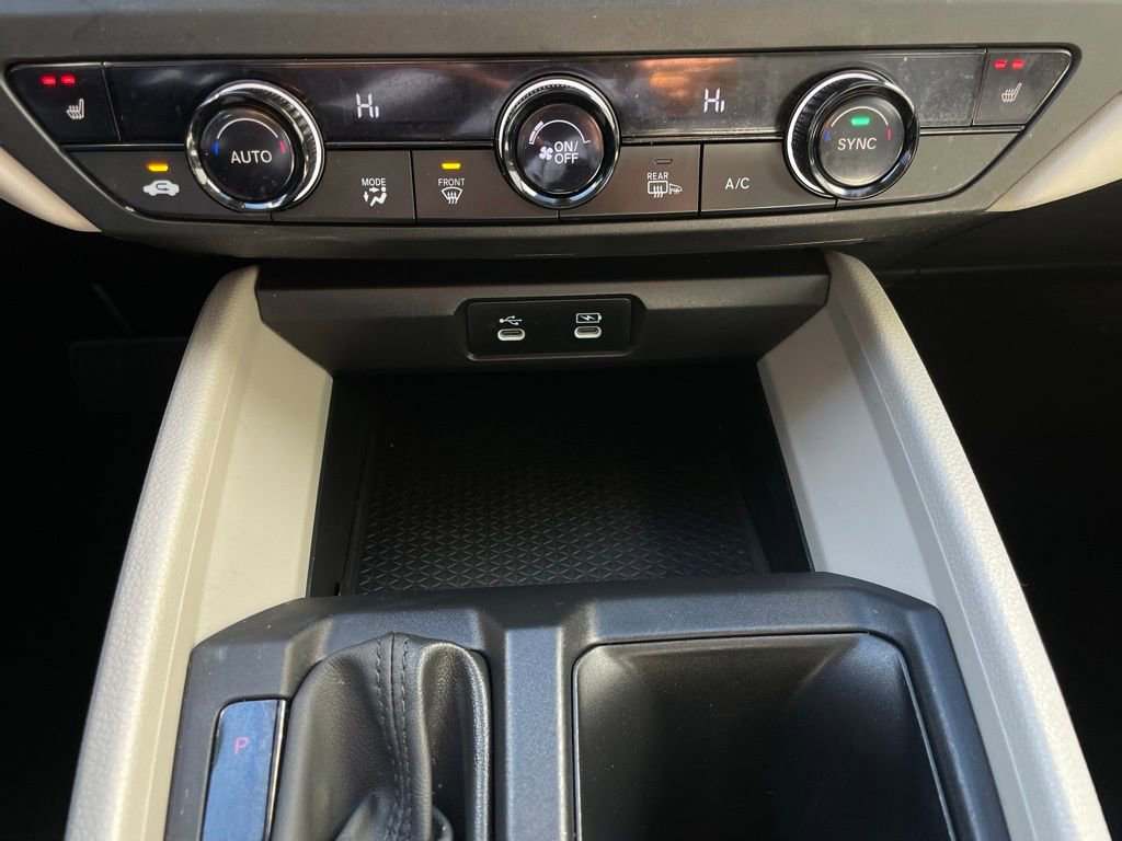 Certified 2025 Honda Accord SE image 18