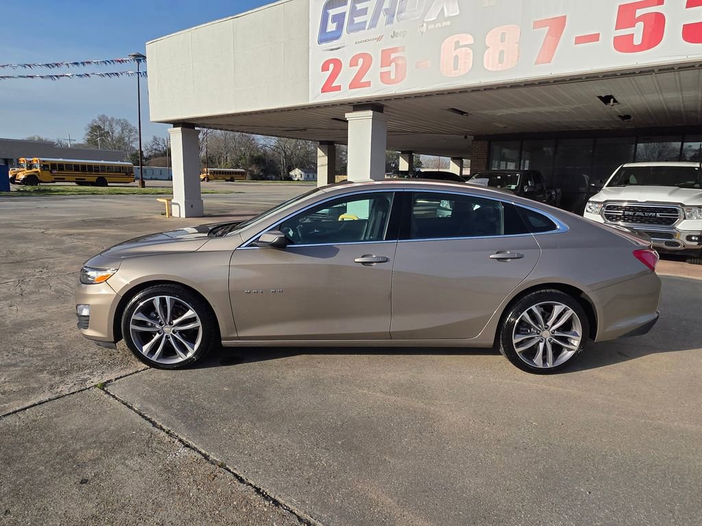 Used 2024 Chevrolet Malibu LT image 2