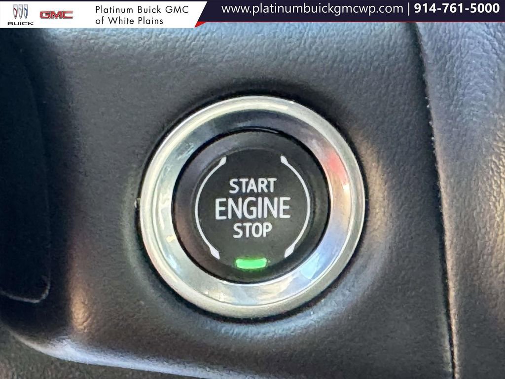 Used 2023 GMC Yukon SLT w/ SLT Luxury Package image 24