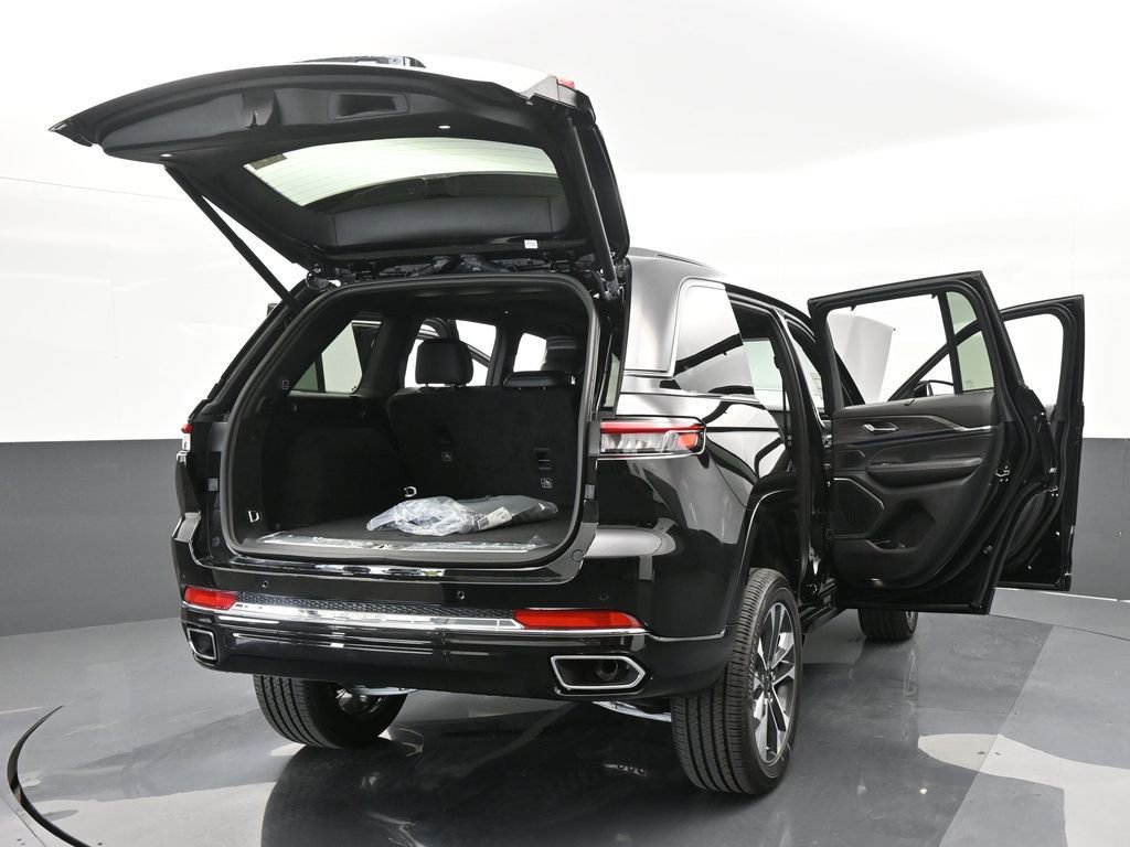 Used 2024 Jeep Grand Cherokee Overland w/ Luxury Tech Group IV image 67