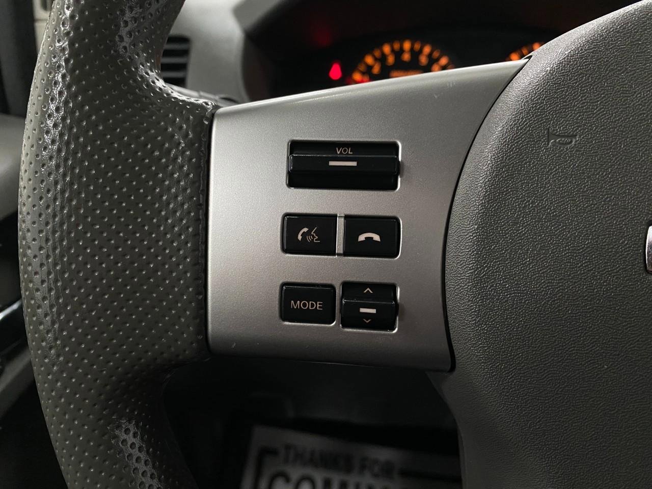 Used 2020 Nissan Frontier SV w/ Midnight Edition Floor Mats image 17