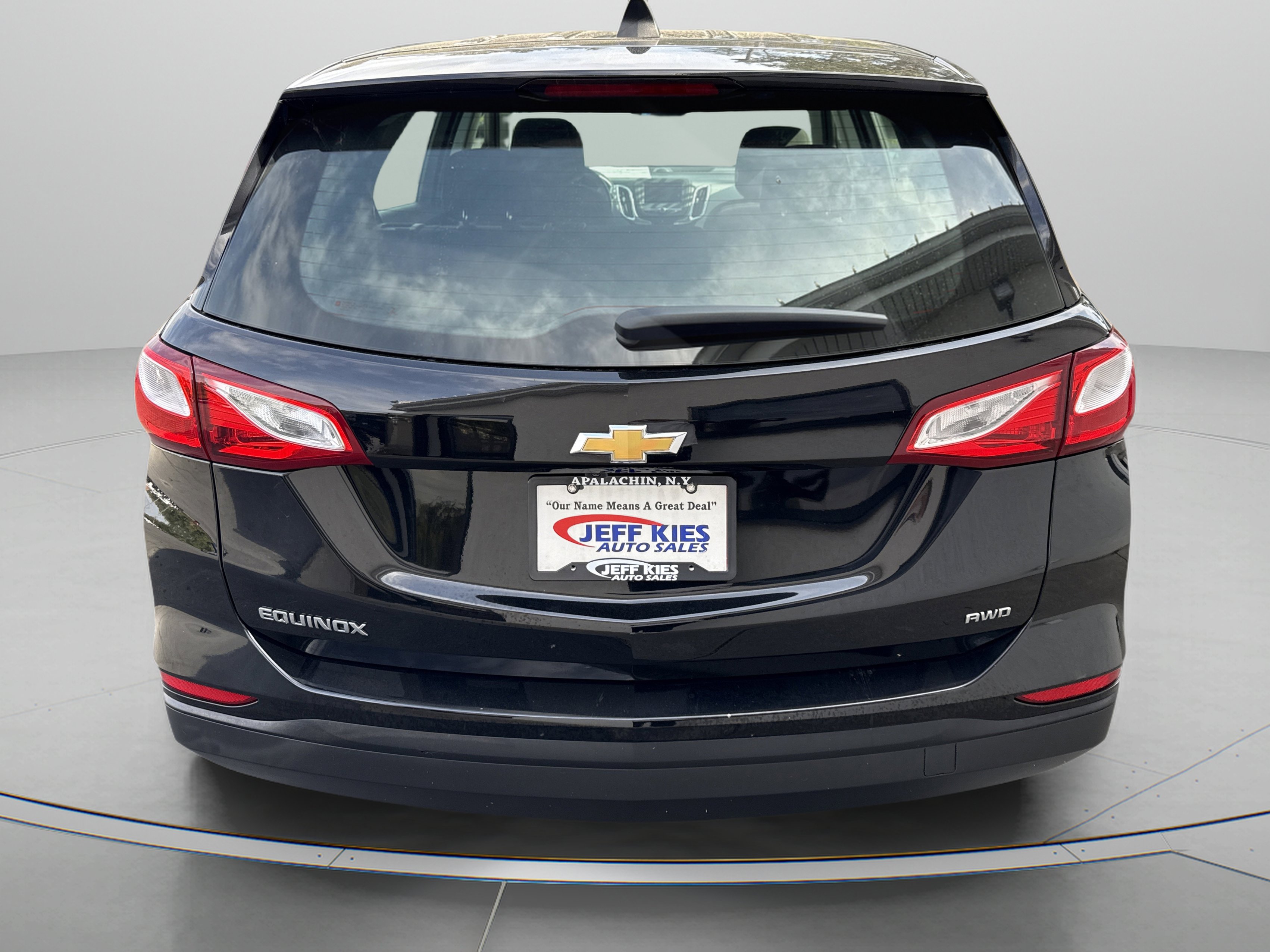 Used 2020 Chevrolet Equinox LS image 6