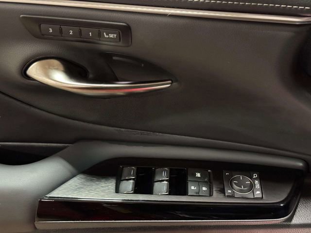 Certified 2024 Lexus ES 300h w/ Premium Package FWD image 22