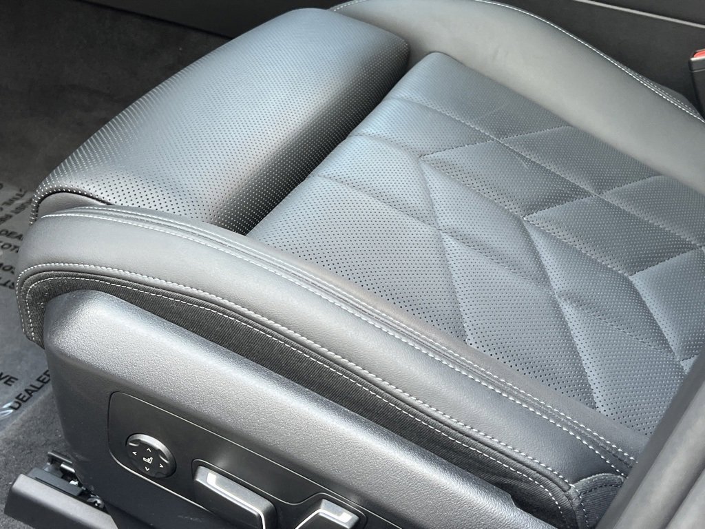 Used 2024 BMW 530i xDrive w/ M Sport Package image 31