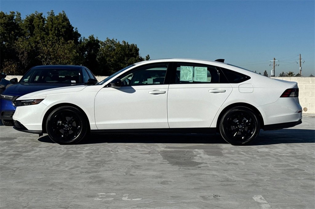 Certified 2025 Honda Accord SE image 6