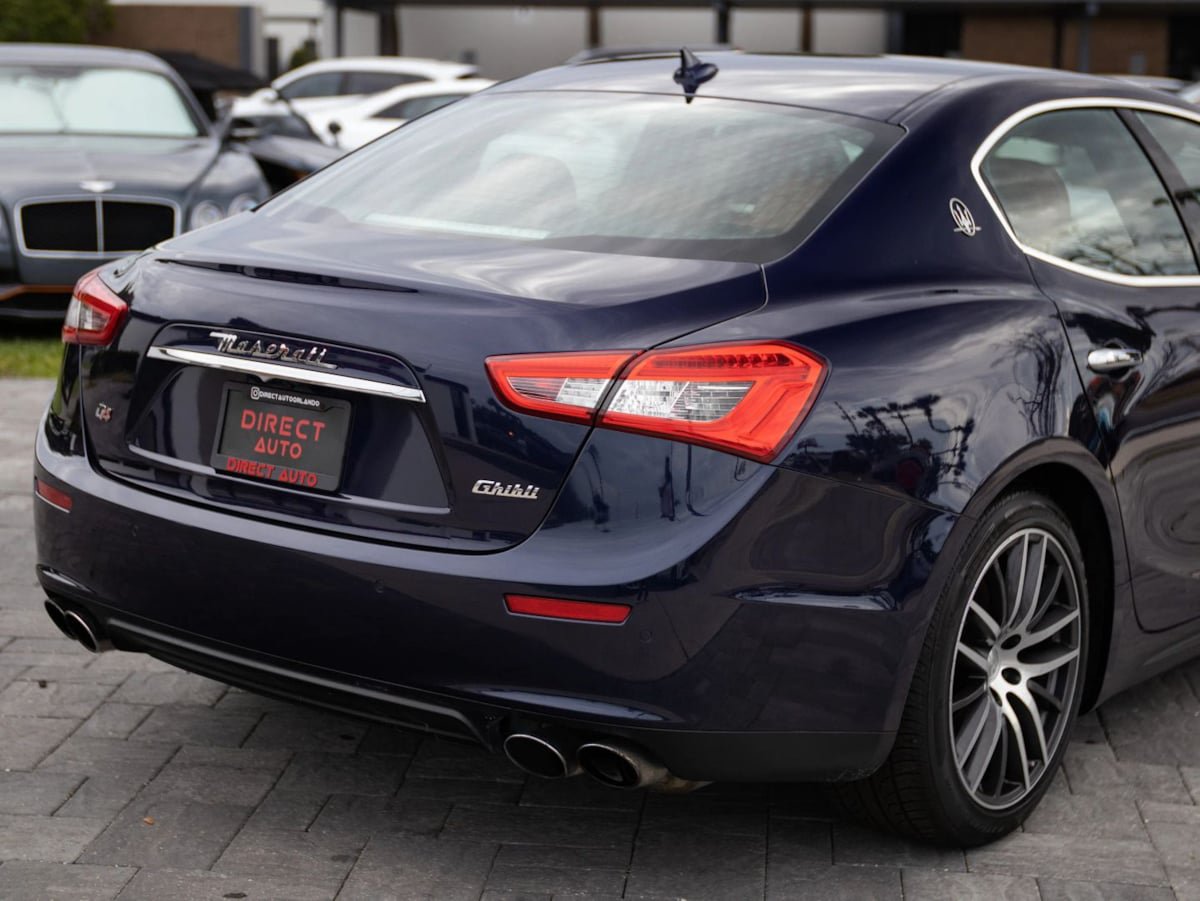 Used 2015 Maserati Ghibli S Q4 AWD/4WD image 12