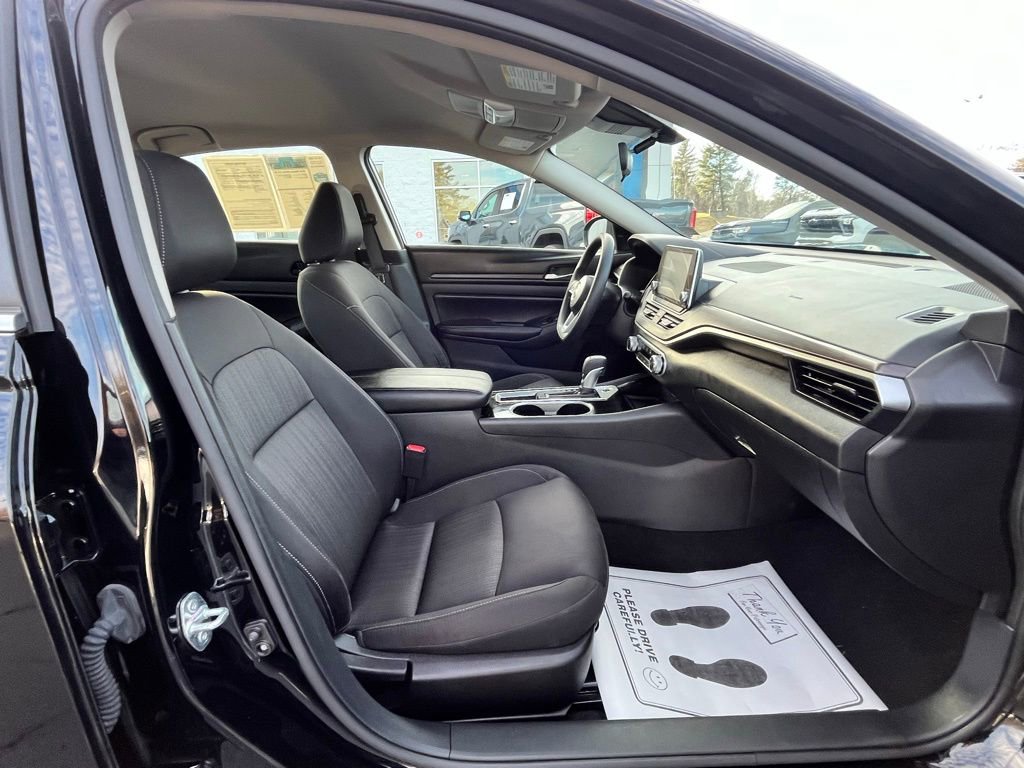Used 2024 Nissan Altima 2.5 SV image 27