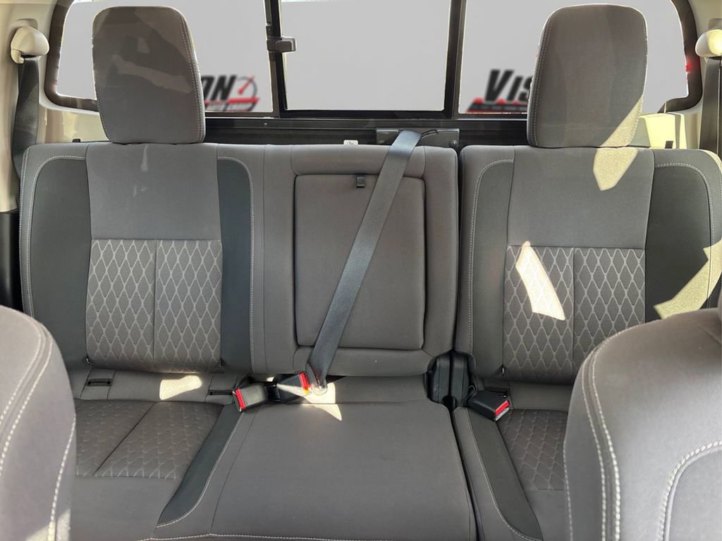 Used 2024 Nissan Titan SV w/ Accessory Utility Package image 19