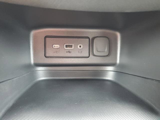 Used 2023 Chevrolet Equinox LT image 21