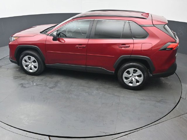 Certified 2021 Toyota RAV4 LE AWD/4WD image 35