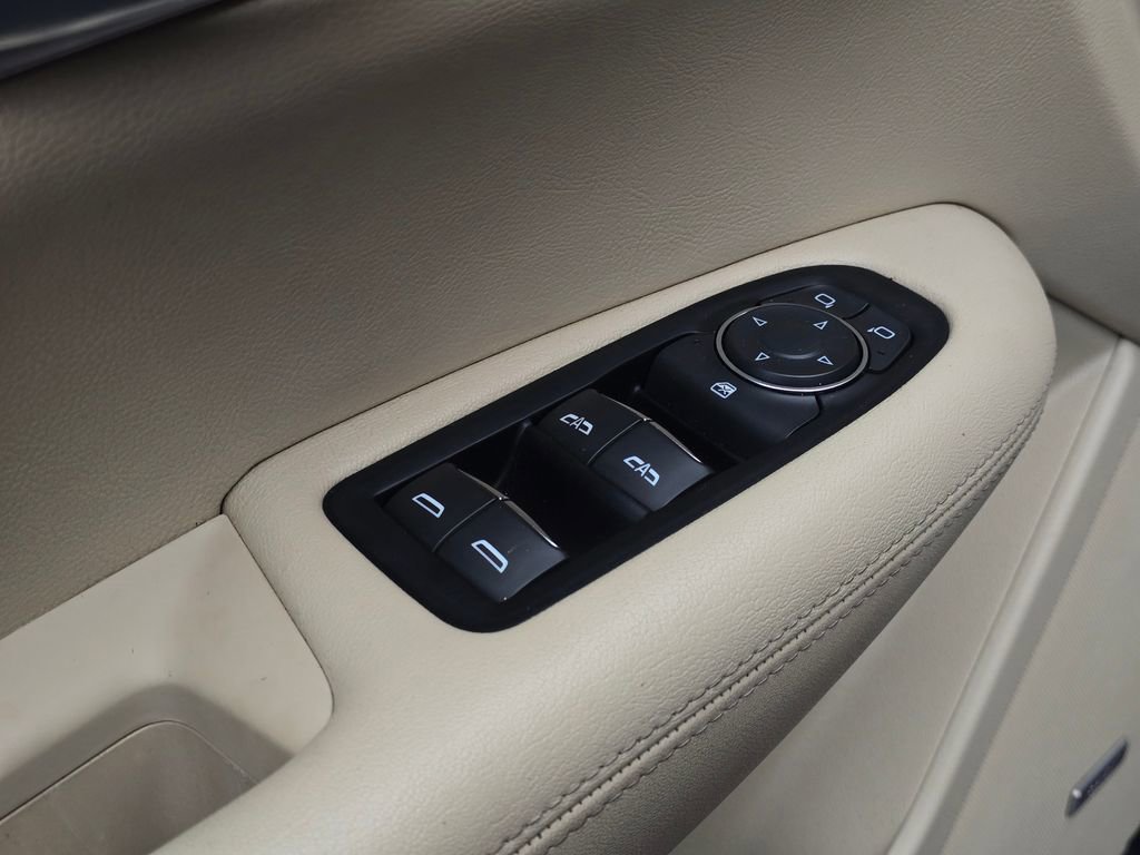 Used 2018 Cadillac XT5 FWD image 29