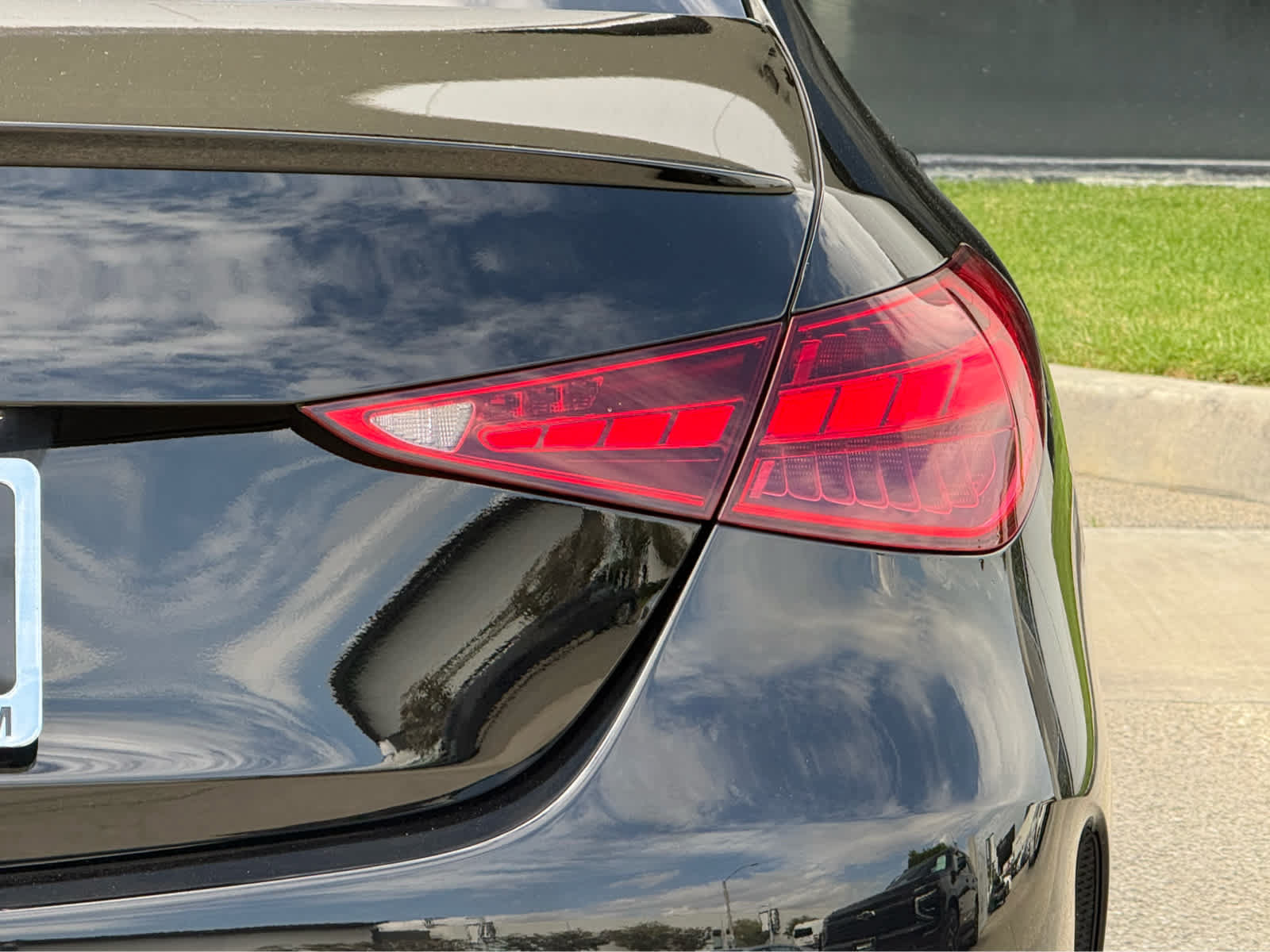 Used 2023 Mercedes-Benz C 300 Sedan image 12