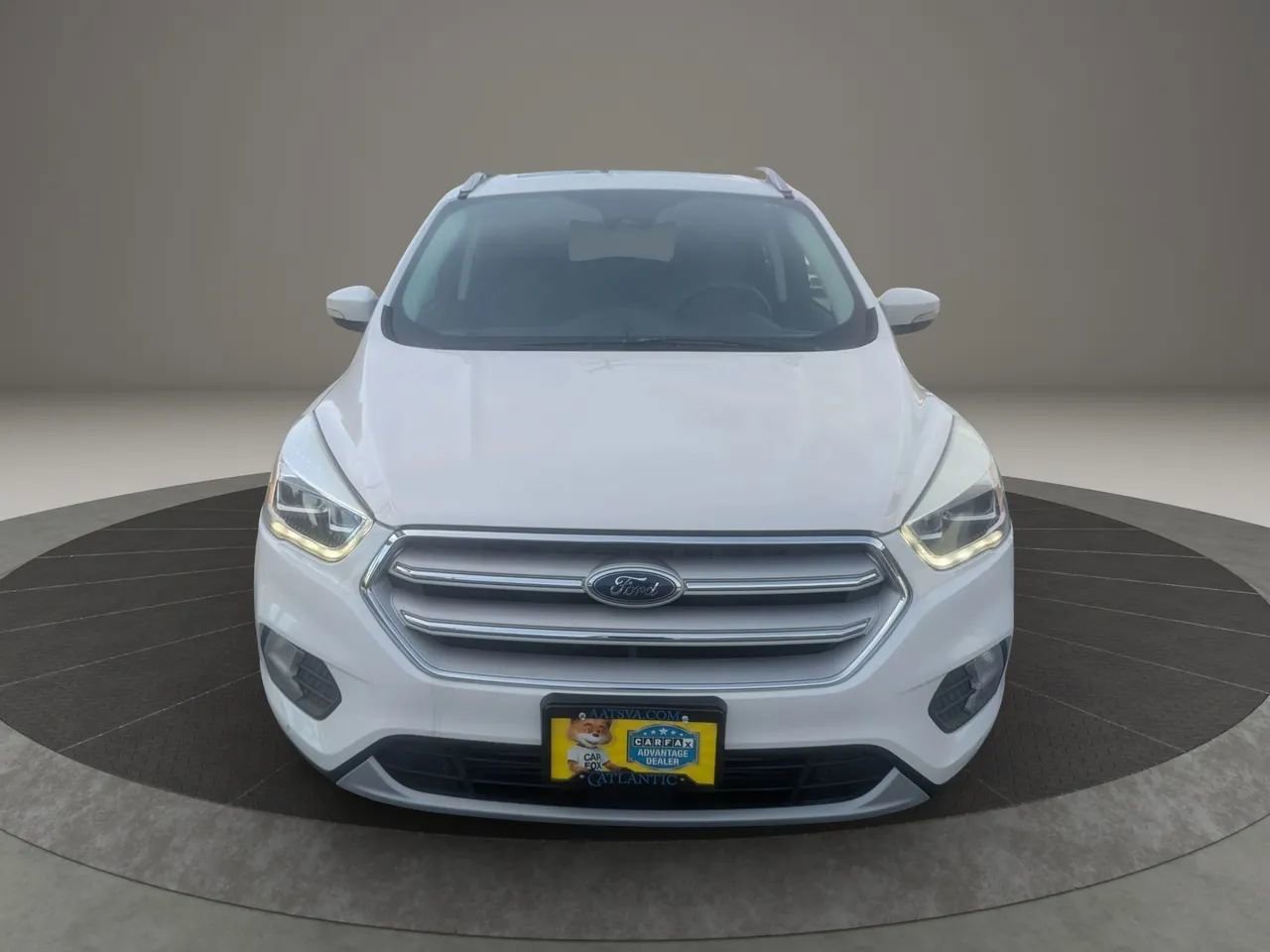 Used 2018 Ford Escape Titanium w/ Ford Safe & Smart Package AWD/4WD image 8
