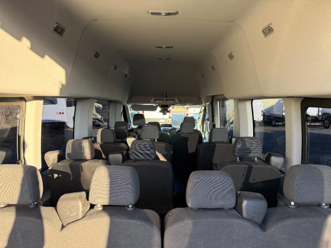 Used 2017 Ford Transit 350 XLT image 30