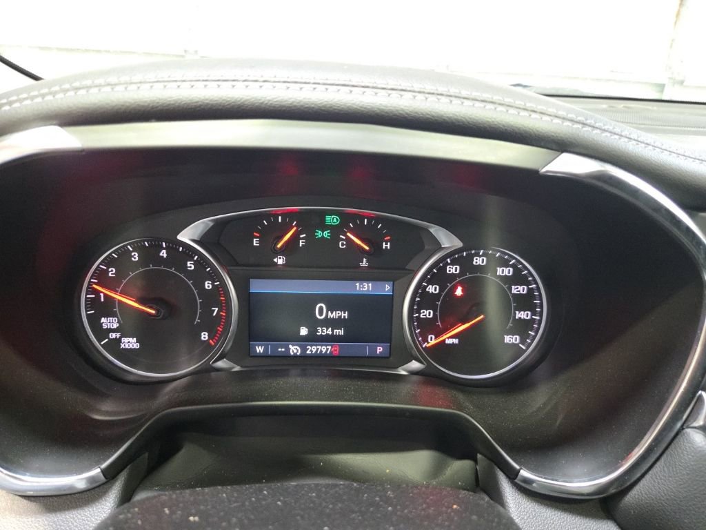 Used 2025 Chevrolet Blazer LT image 2