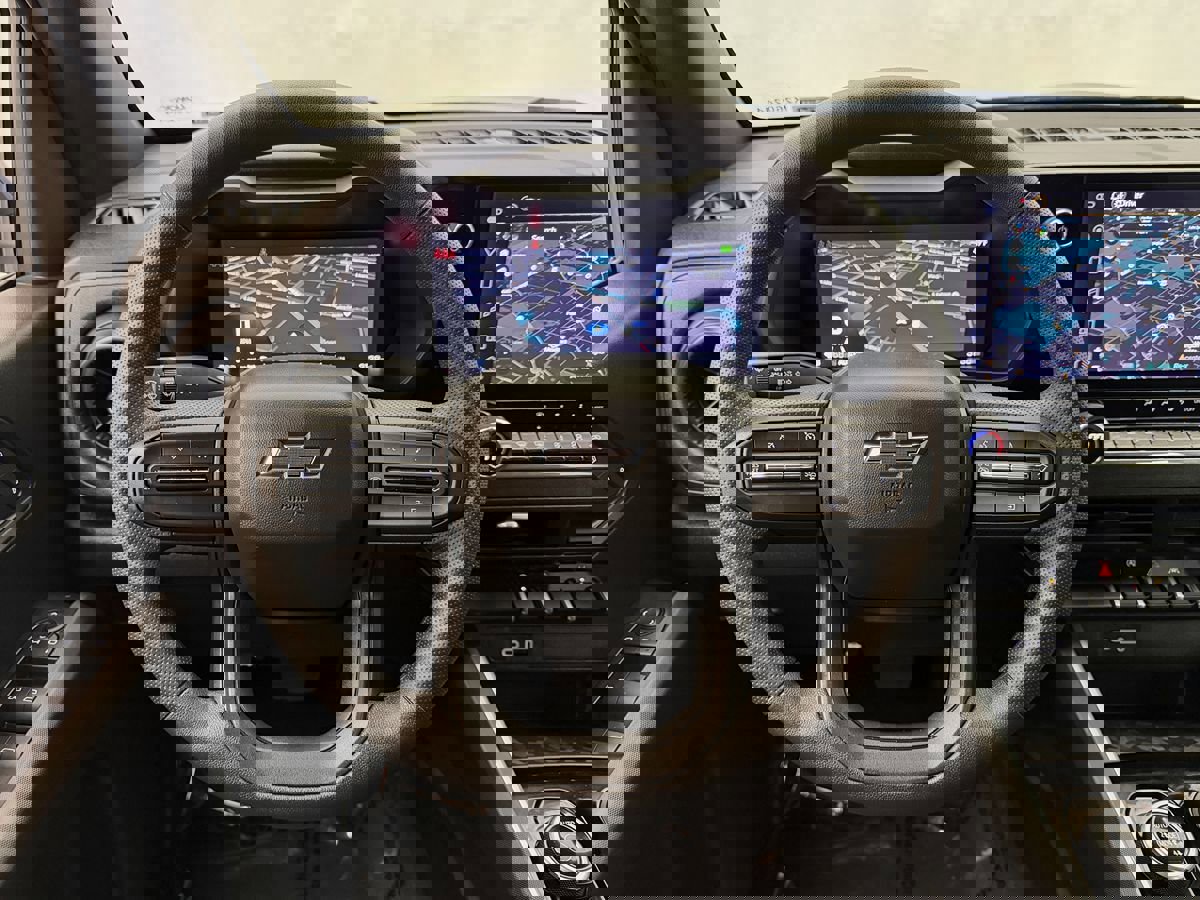 Used 2026 Chevrolet Colorado Trail Boss image 11