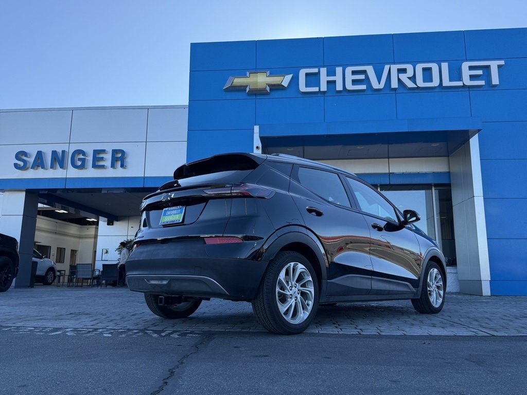 Used 2023 Chevrolet Bolt EUV LT image 7