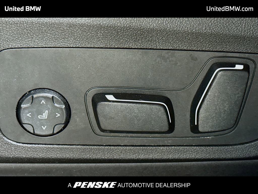 Used 2025 BMW X4 M40i w/ Premium Package image 4