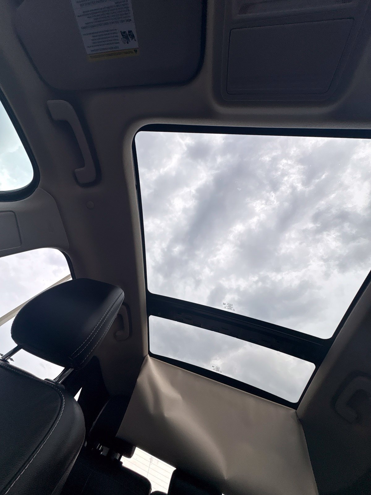 Used 2020 Ford Escape Titanium FWD image 39