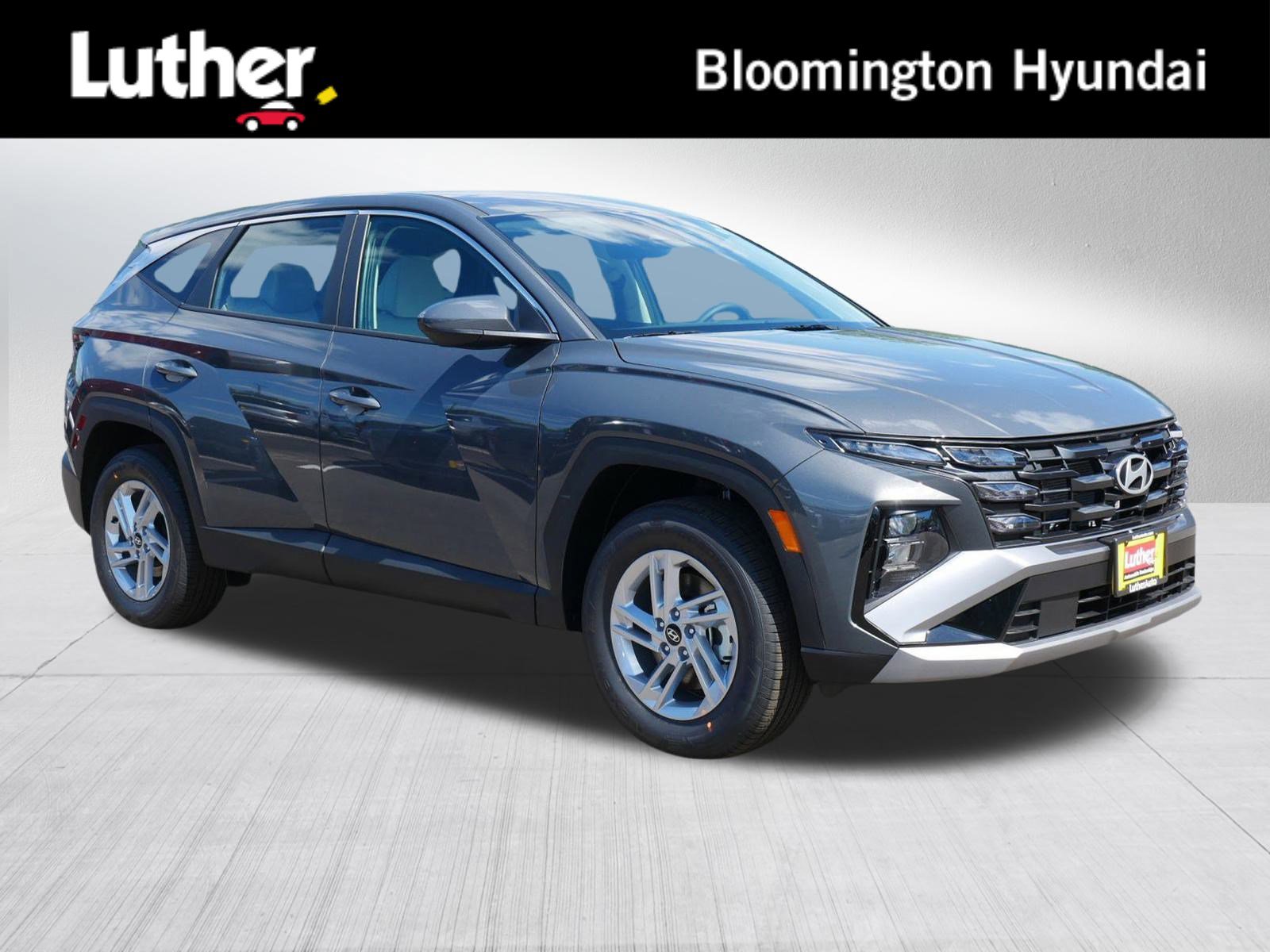 New 2025 Hyundai Tucson SE