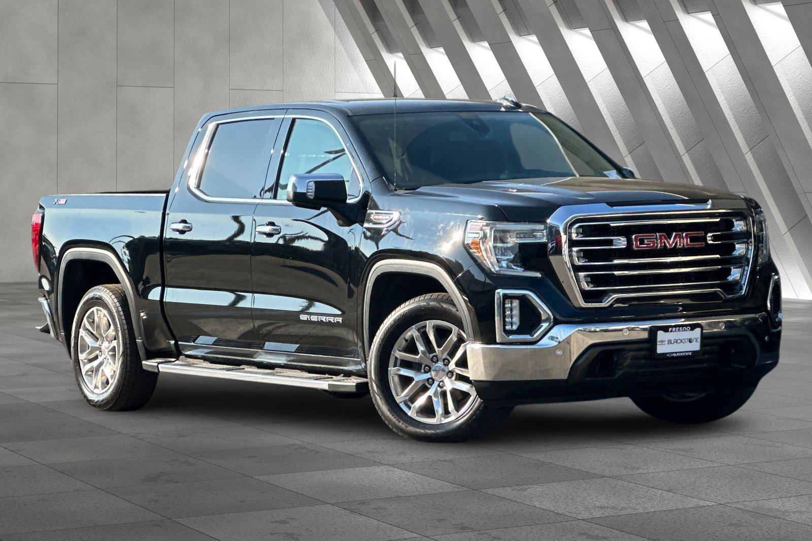 Used 2019 GMC Sierra 1500 SLT w/ SLT Premium Plus Package image 2