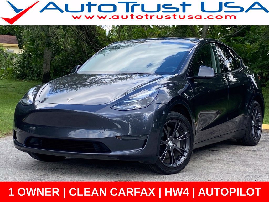 Used 2025 Tesla Model Y Long Range RWD image 1