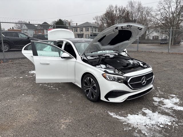 Used 2025 Mercedes-Benz E 350 4MATIC Sedan image 30