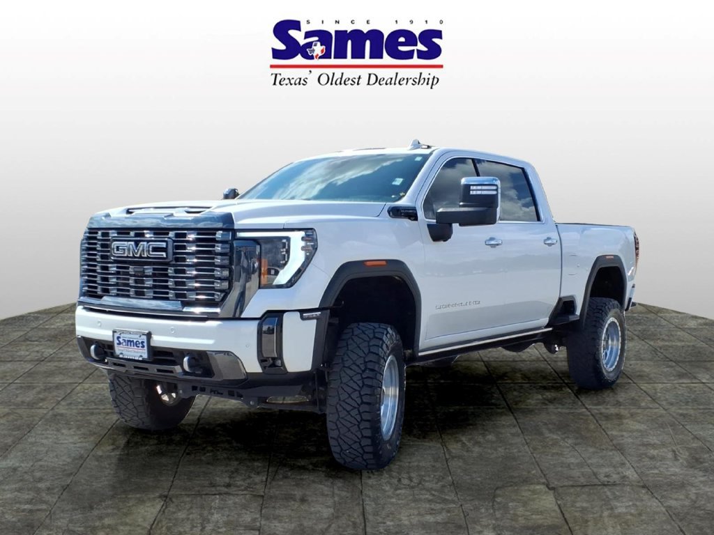 Used 2024 GMC Sierra 2500 Denali Ultimate w/ Snow Plow Prep/Camper Package AWD/4WD image 7